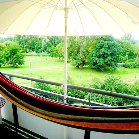Apartment With Park And National Stadion View Private Free Parking Varsó Kültér fotó