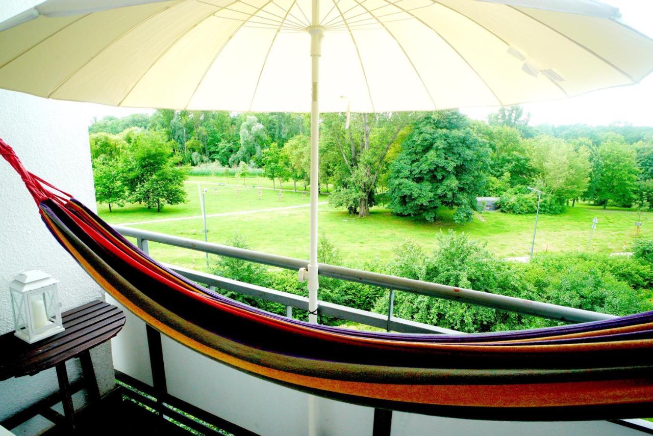 Apartment With Park And National Stadion View Private Free Parking Varsó Kültér fotó